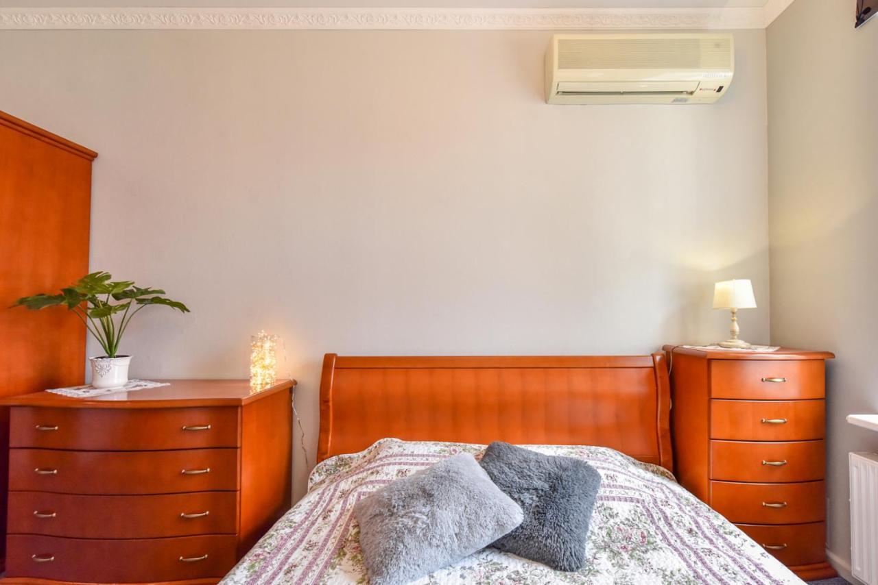 Hotel Jugend With Self Check-In Liepaja Luaran gambar
